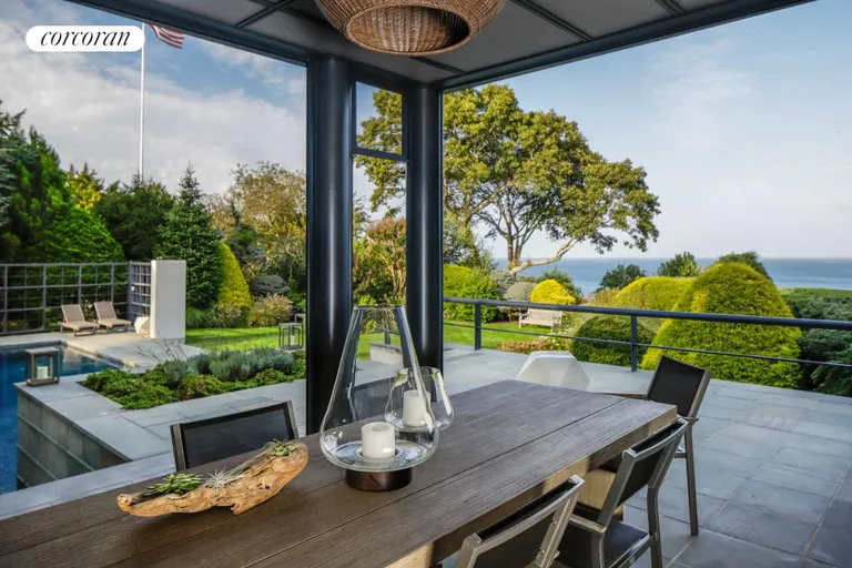 The Hamptons Real Estate | View 54 Broadview Road | room 20 | View 21