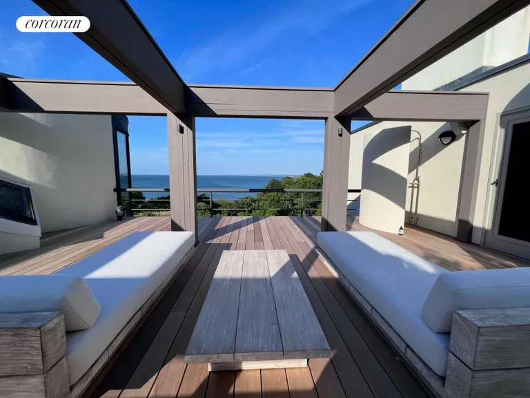 The Hamptons Real Estate | View 54 Broadview Road | room 21 | View 22