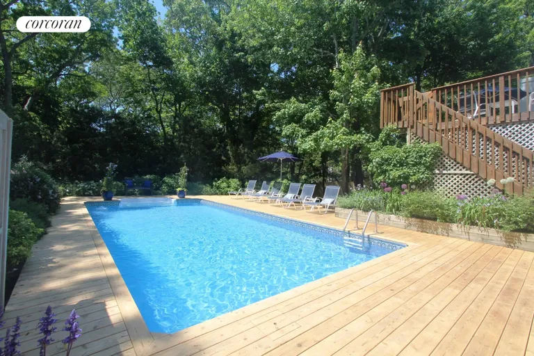 New York City Real Estate | View 118 Sycamore Drive | Pool | View 20