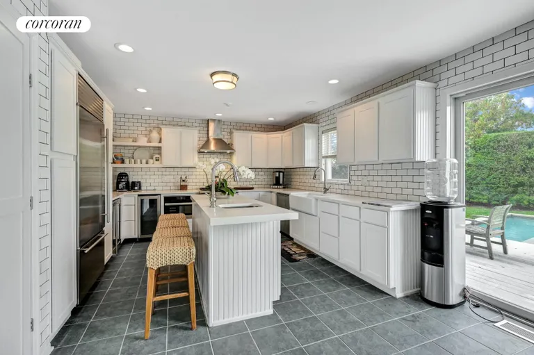New York City Real Estate | View 25 Meadowgrass Lane | Kitchen | View 7