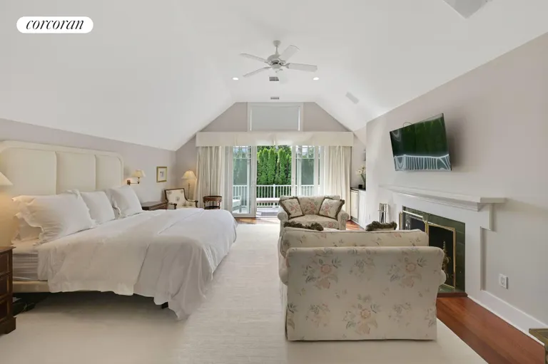 New York City Real Estate | View 42 St Mary's Lane | master suite | View 13