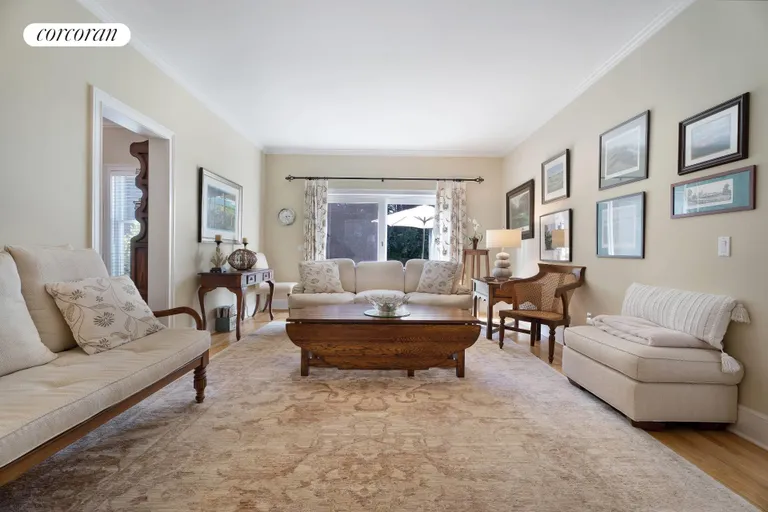 New York City Real Estate | View 144 Coopers Farm Road | Sitting room | View 13