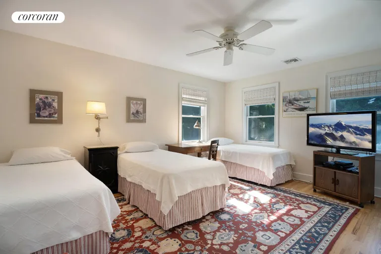 New York City Real Estate | View 144 Coopers Farm Road | room 17 | View 18