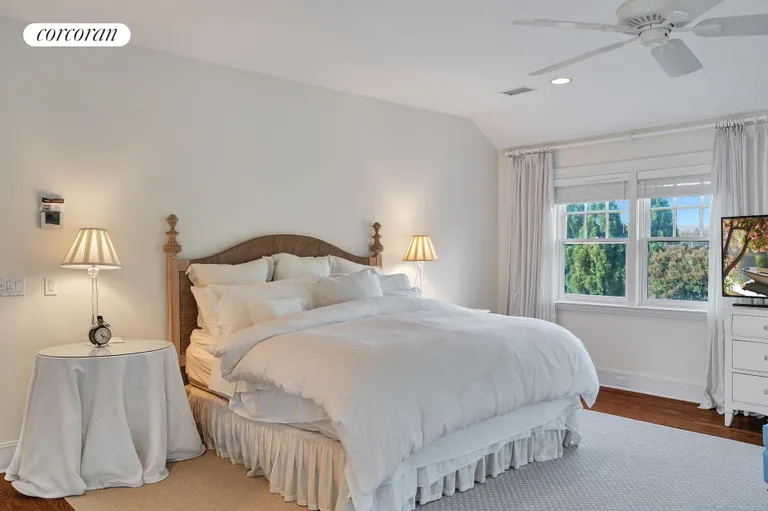 New York City Real Estate | View 22 Sagg Pond Court | room 11 | View 12