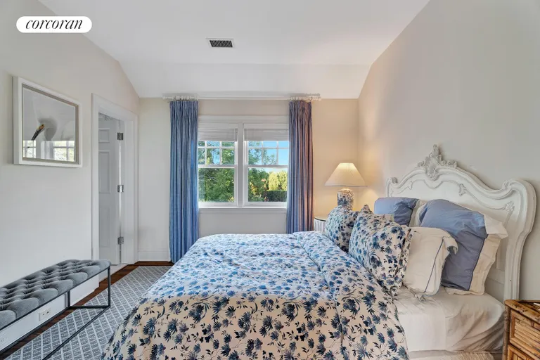 New York City Real Estate | View 22 Sagg Pond Court | room 14 | View 15