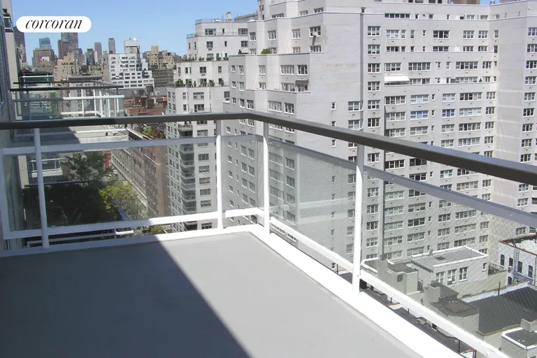 New York City Real Estate | View 200 East 66th Street, C20-02 | room 3 | View 4
