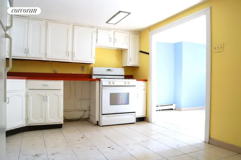 New York City Real Estate | View 197 19th Street, 1 | Spacious Eat In Kitchen | View 5