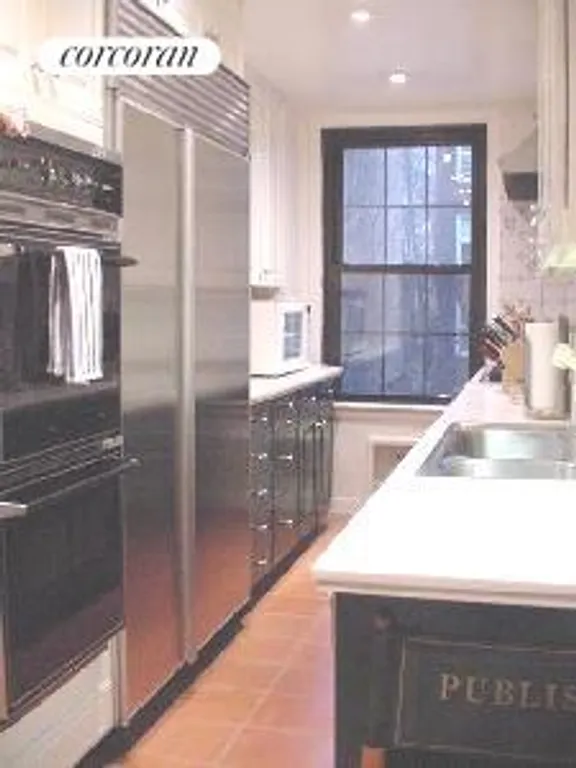 New York City Real Estate | View 136 East 64th Street, 3E | room 6 | View 7