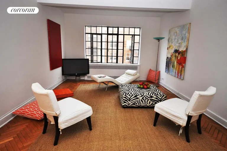 New York City Real Estate | View 25 Monroe Place, 7C | 2 Beds, 2 Baths | View 1