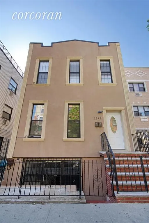 New York City Real Estate | View 1342 Gates Avenue, 3 | 3 Beds, 2 Baths | View 1