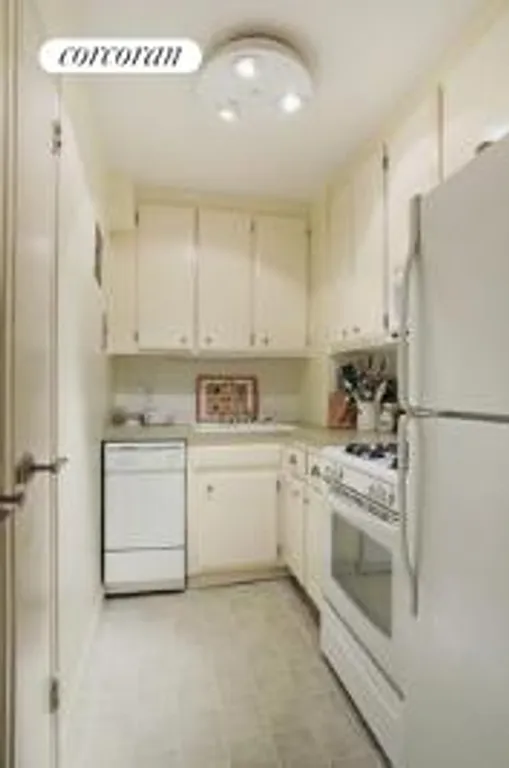 New York City Real Estate | View 77 East 12th Street, 4D | room 3 | View 4