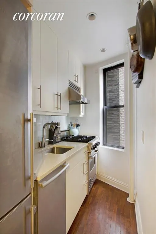 New York City Real Estate | View 225 West 25th Street, 1L | Kitchen | View 2