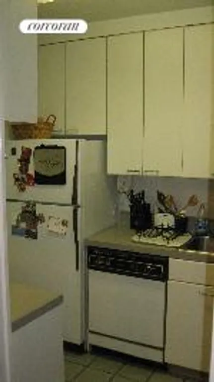 New York City Real Estate | View 300 East 40th Street, 3X | separate kitchen | View 3