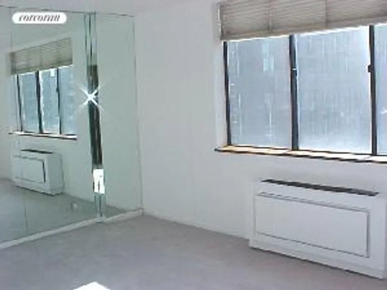 New York City Real Estate | View 45 West 67th Street, 22C | room 3 | View 4
