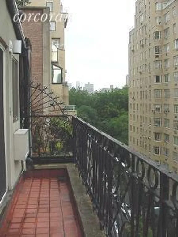 New York City Real Estate | View 12 East 68th Street, PH | 3 Beds, 3 Baths | View 1