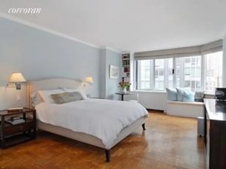 New York City Real Estate | View 201 West 72nd Street, 10C | room 2 | View 3