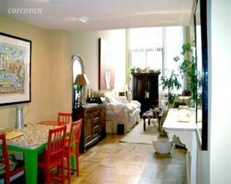 New York City Real Estate | View 170 East 88th Street, 4C | room 1 | View 2
