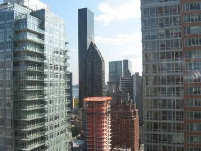 New York City Real Estate | View 250 East 54th Street, 25F | 2 Beds, 2 Baths | View 1