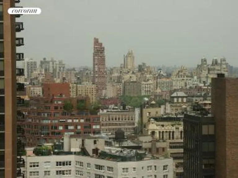 New York City Real Estate | View 160 West 66th Street, 30D | City views | View 8