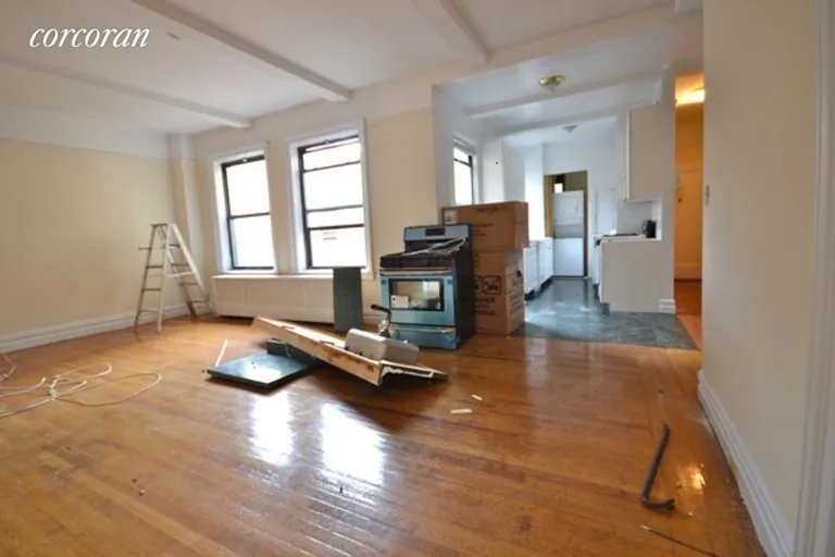 New York City Real Estate | View 145 West 71st Street, 6B | room 2 | View 3