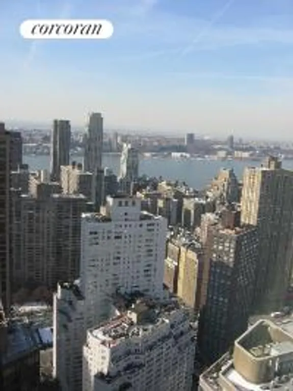 New York City Real Estate | View 101 West 67th Street, 49GF | Open Western Exposure/ amazing sunsets | View 4