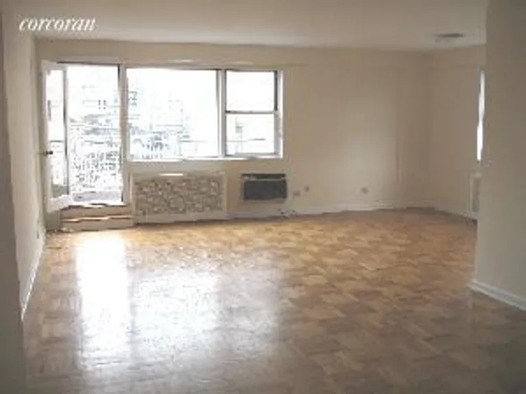 New York City Real Estate | View 404 East 66th Street, PHB | room 1 | View 2