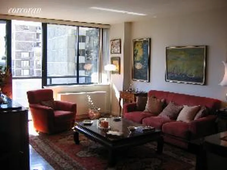 New York City Real Estate | View 255 East 49th Street, 18C | 1 Bed, 1 Bath | View 1