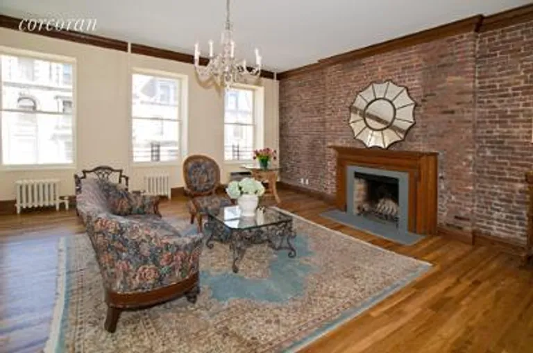 New York City Real Estate | View 140 West 80th Street, 4 | 3 Beds, 2 Baths | View 1