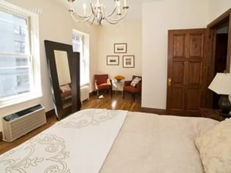 New York City Real Estate | View 140 West 80th Street, 4 | room 5 | View 6
