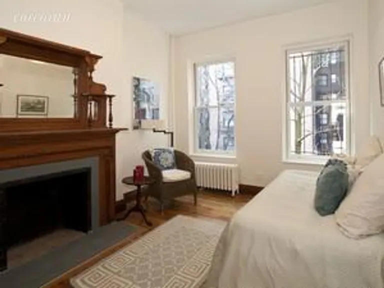 New York City Real Estate | View 140 West 80th Street, 4 | room 6 | View 7