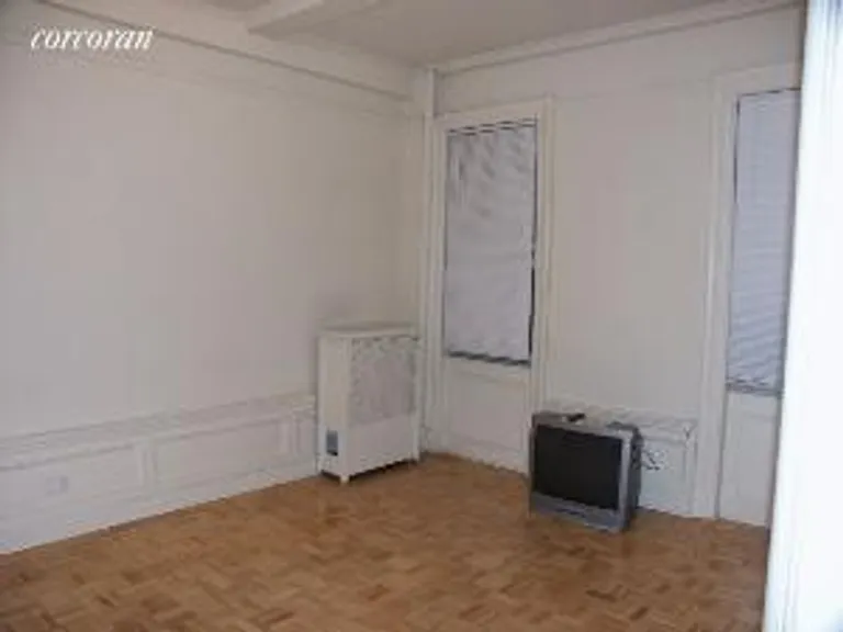 New York City Real Estate | View 203 West 81st Street, 1F | room 1 | View 2