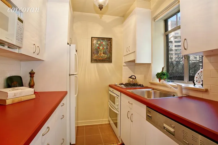 New York City Real Estate | View 440 East 56th Street, 3C | Kitchen | View 3