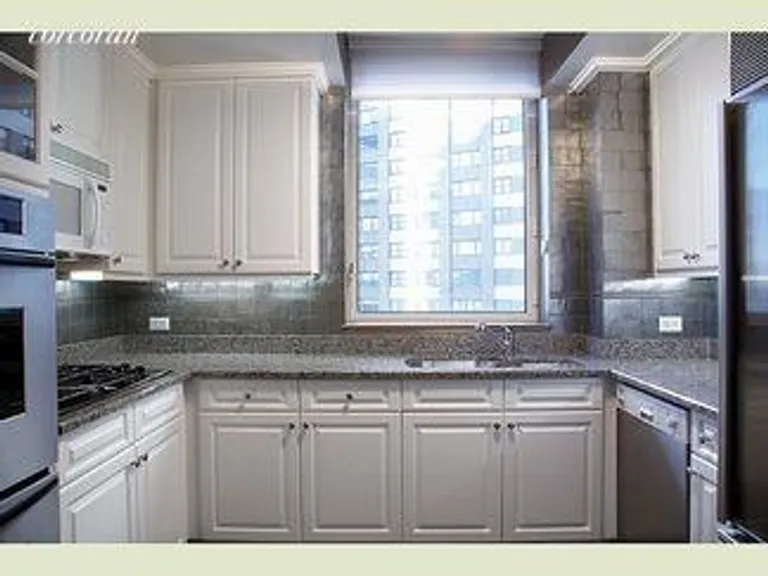 New York City Real Estate | View 15 West 63rd Street, 19C | room 2 | View 3