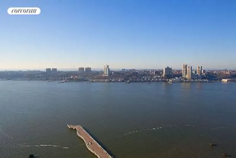 New York City Real Estate | View 200 Riverside Boulevard, 31A | room 5 | View 6