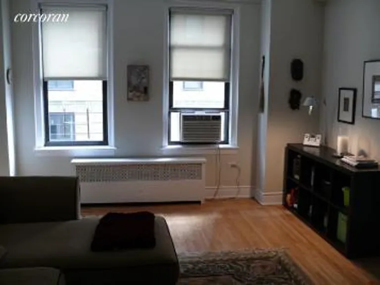New York City Real Estate | View 215 West 75th Street, 6D | room 1 | View 2