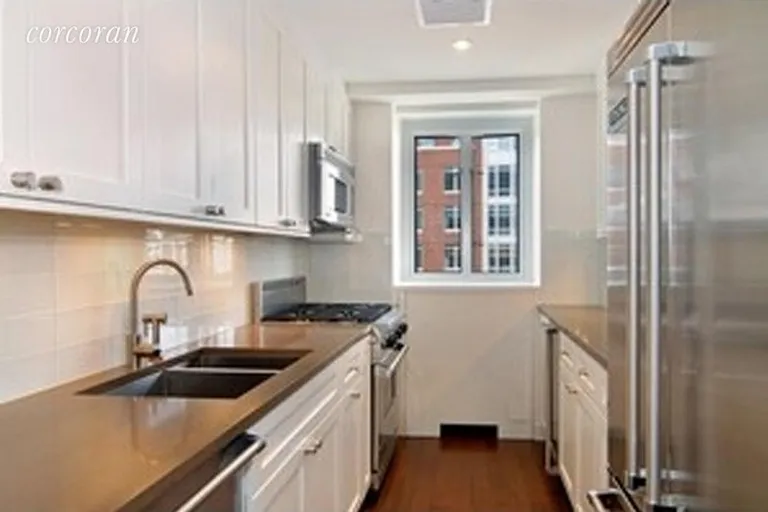 New York City Real Estate | View 200 East 66th Street, A1705 | room 1 | View 2