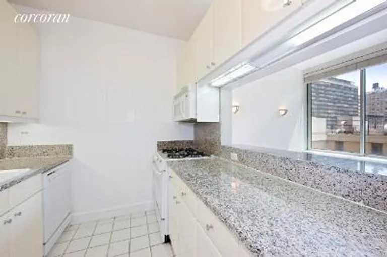 New York City Real Estate | View 200 Riverside Boulevard, 5H | room 1 | View 2