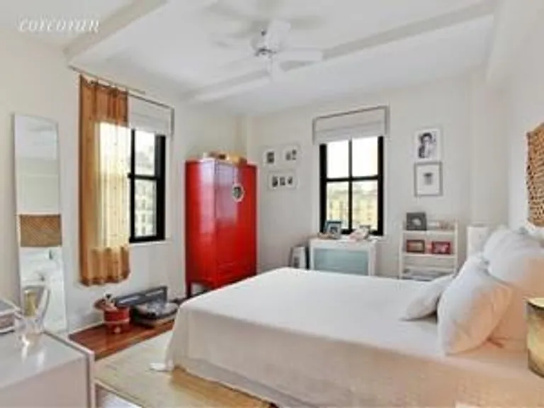 New York City Real Estate | View 166 East 96th Street, 7C | room 1 | View 2