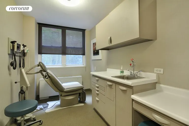 New York City Real Estate | View 114 East 72nd Street, 1D | Exam Room | View 2