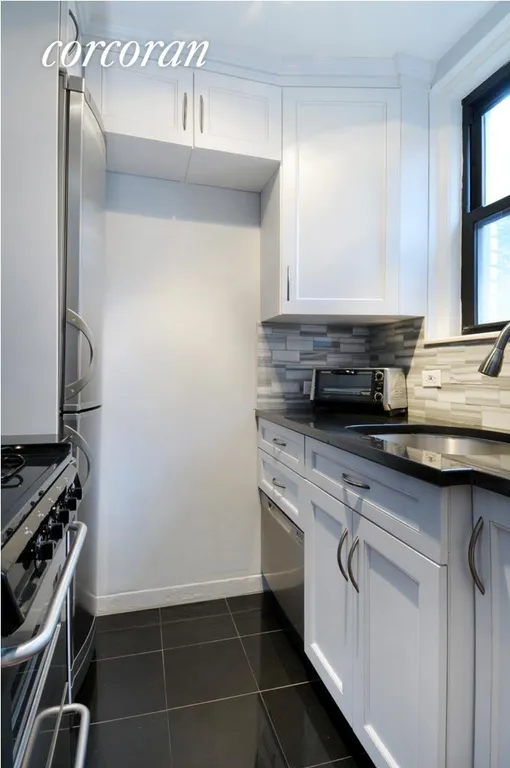New York City Real Estate | View 225 East 73rd Street, 2F | room 1 | View 2
