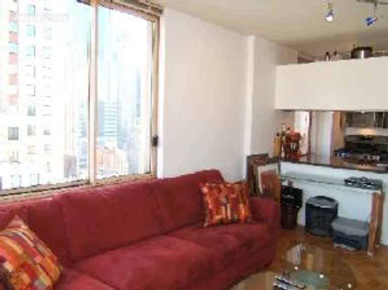 New York City Real Estate | View 350 West 50th Street, 28I | room 4 | View 5