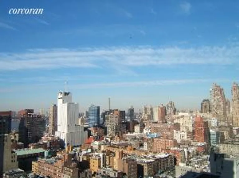 New York City Real Estate | View 350 West 50th Street, 28I | room 7 | View 8