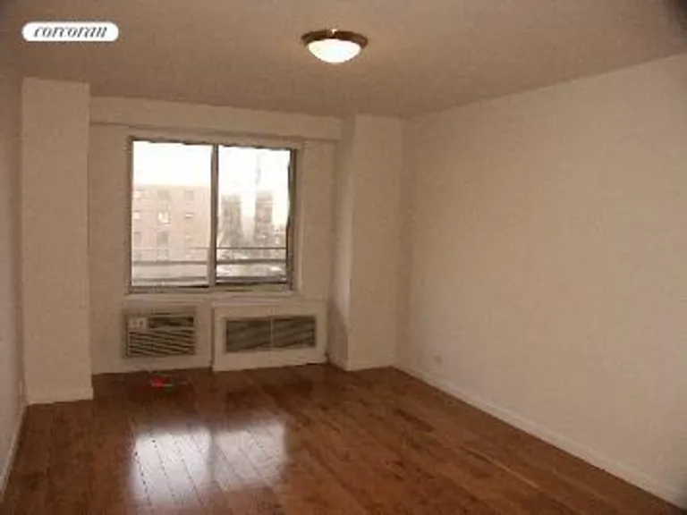New York City Real Estate | View 392 Central Park West, 14J | Big bedroom | View 4