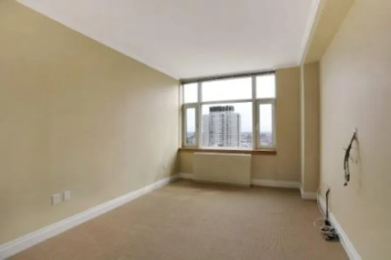 New York City Real Estate | View 404 East 76th Street, 24C | room 15 | View 16