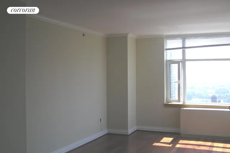 New York City Real Estate | View 404 East 76th Street, 24C | room 24 | View 25