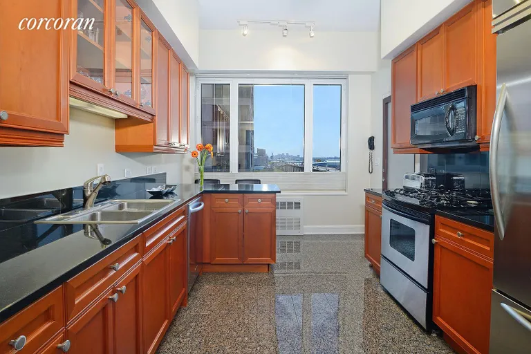 New York City Real Estate | View 220 Riverside Boulevard, 5J | room 2 | View 3