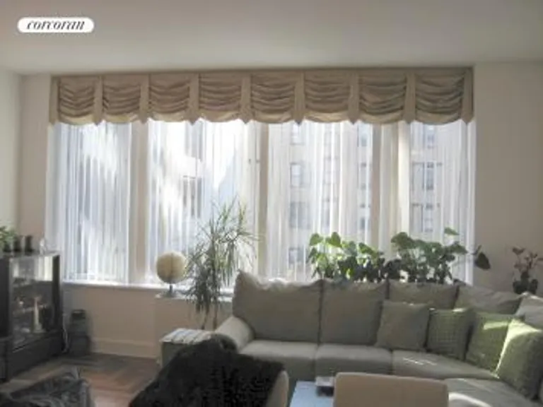 New York City Real Estate | View 220 Riverside Boulevard, 6U | room 3 | View 4
