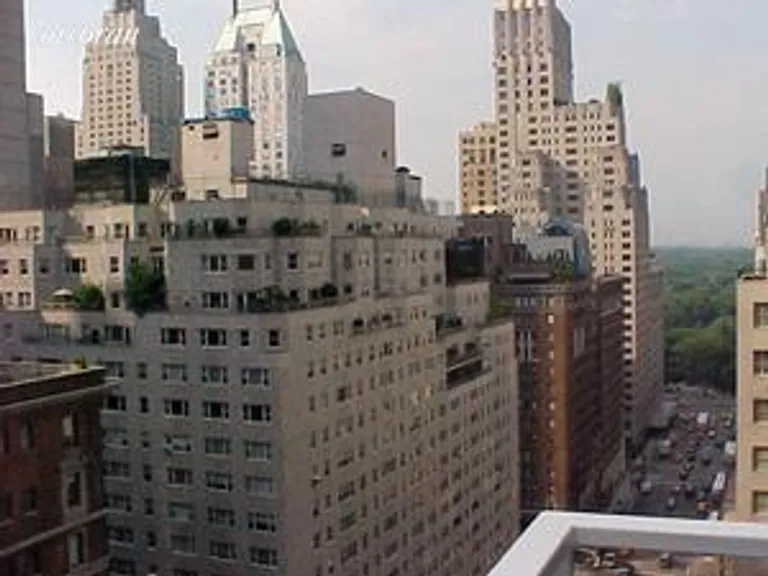 New York City Real Estate | View 77 West 55th Street, 21G | 1 Bed, 1 Bath | View 1