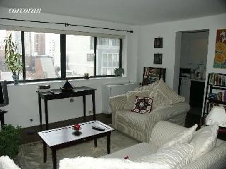 New York City Real Estate | View 225 East 86th Street, 805 | 1 Bed, 1 Bath | View 1