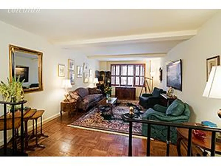 New York City Real Estate | View 152 East 94th Street, 9J | 2 Beds, 2 Baths | View 1
